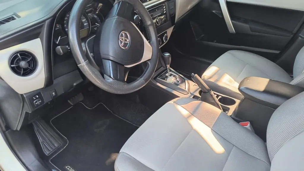 TOYOTA Corolla - Foto