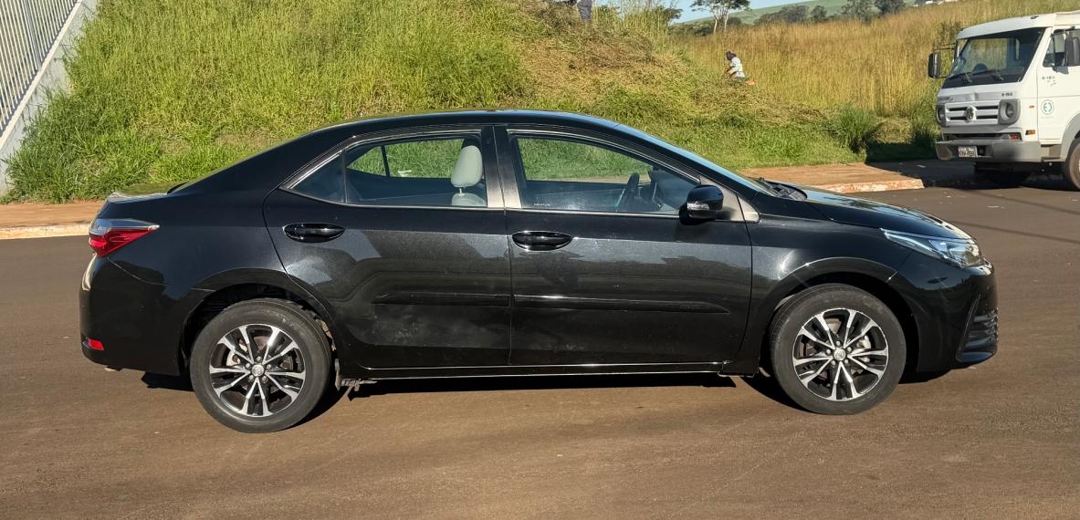 TOYOTA Corolla - Foto
