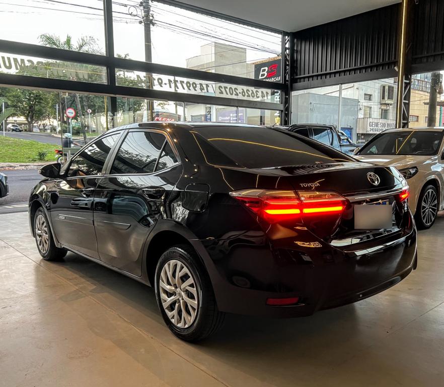 TOYOTA Corolla - Foto