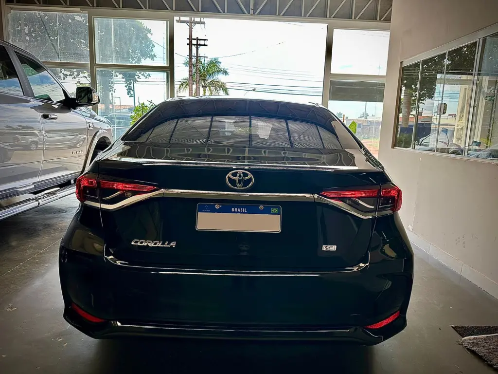 TOYOTA Corolla - Foto