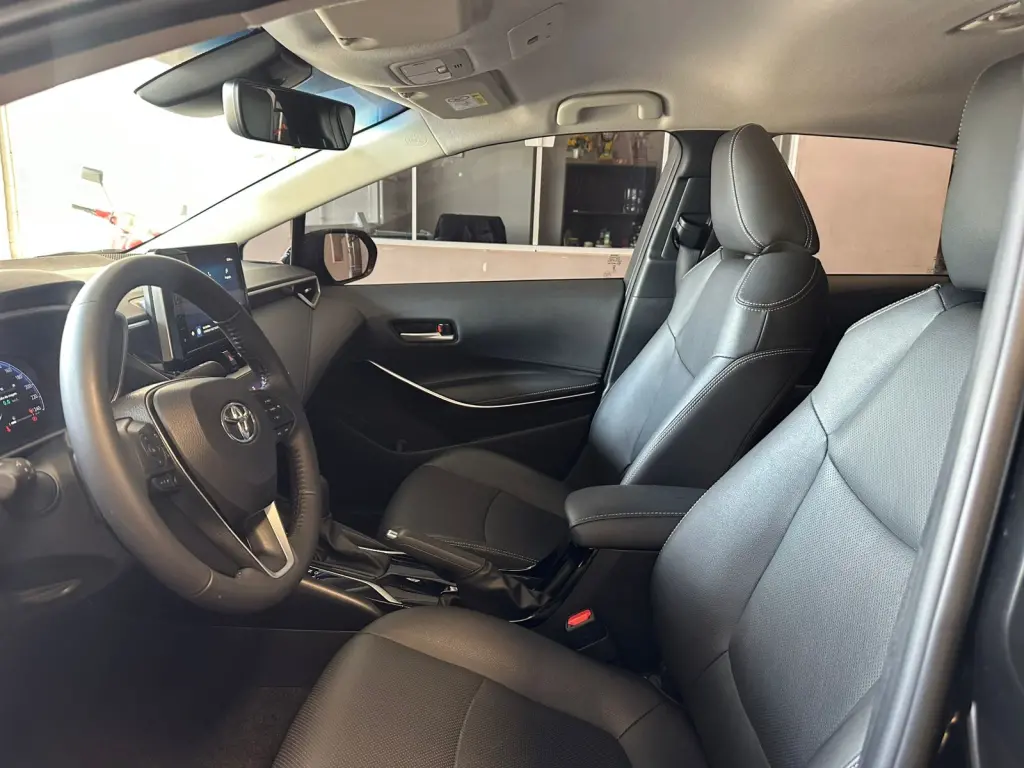 TOYOTA Corolla - Foto