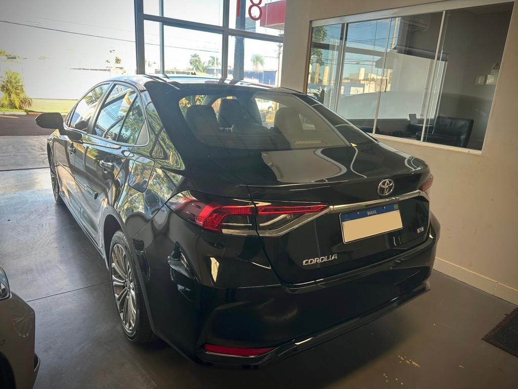 TOYOTA Corolla - Foto