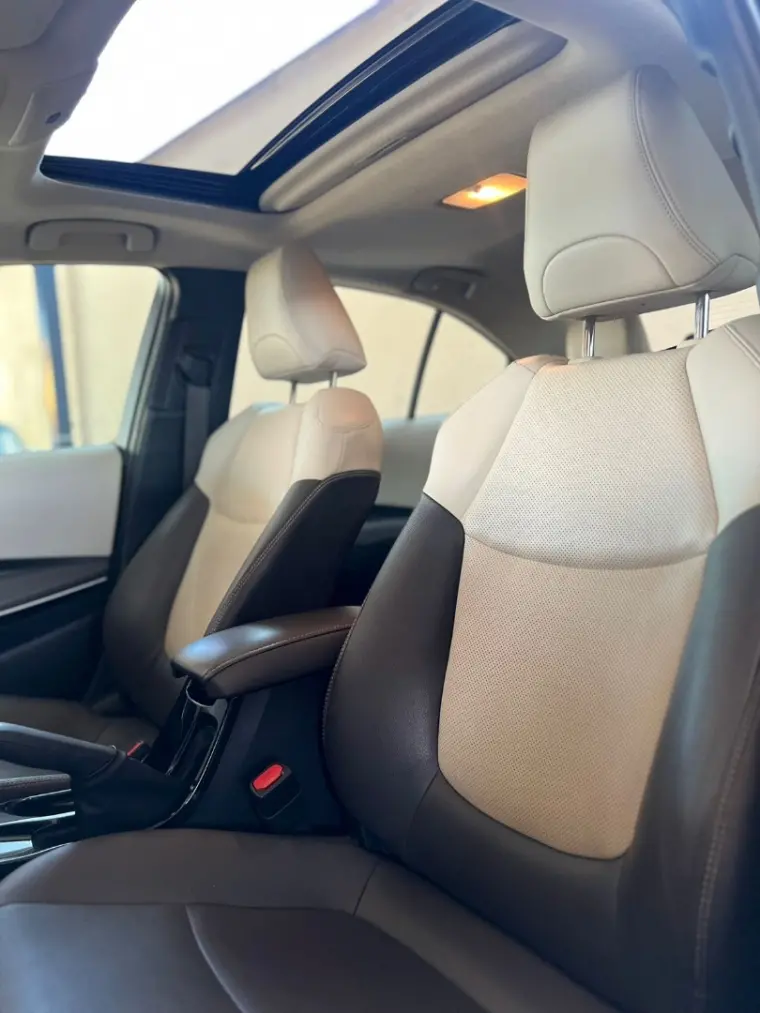 TOYOTA Corolla - Foto