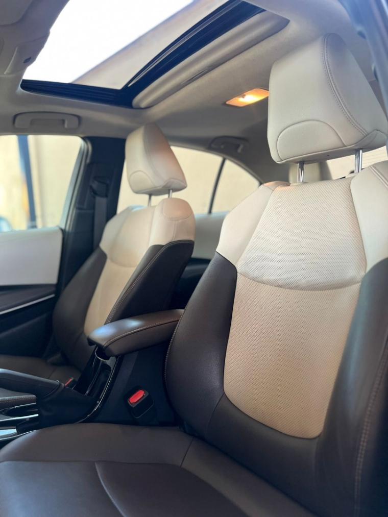 TOYOTA Corolla - Foto