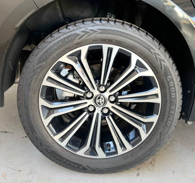 TOYOTA Corolla - Foto