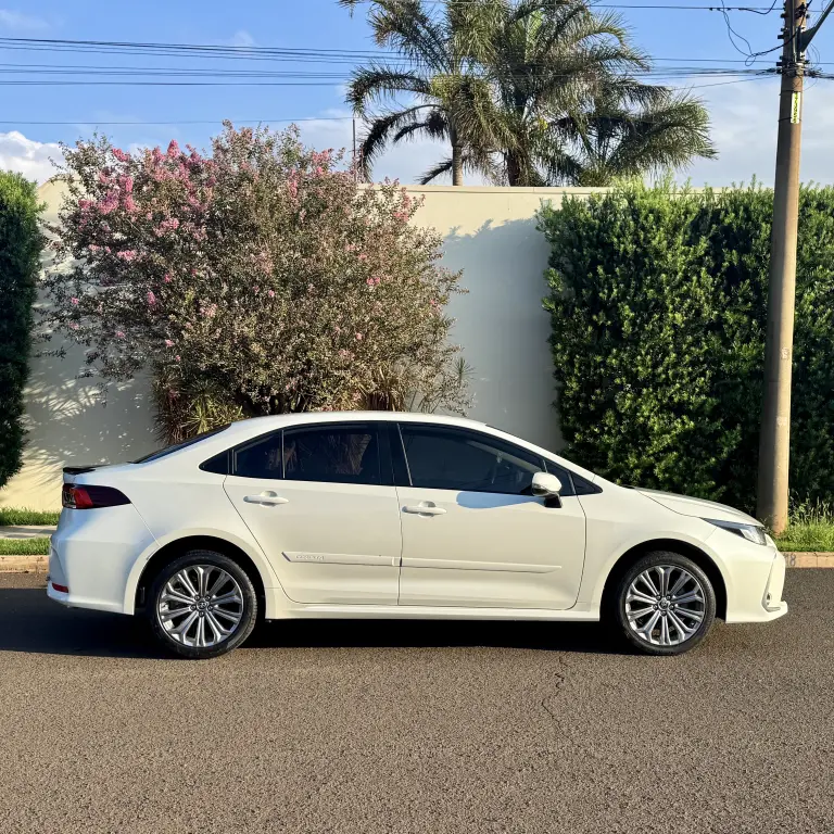 TOYOTA Corolla - Foto