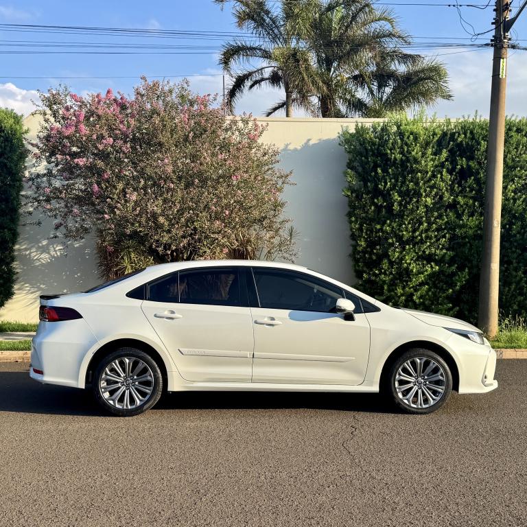 TOYOTA Corolla - Foto