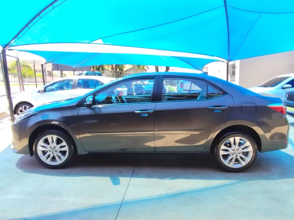 TOYOTA Corolla - Foto