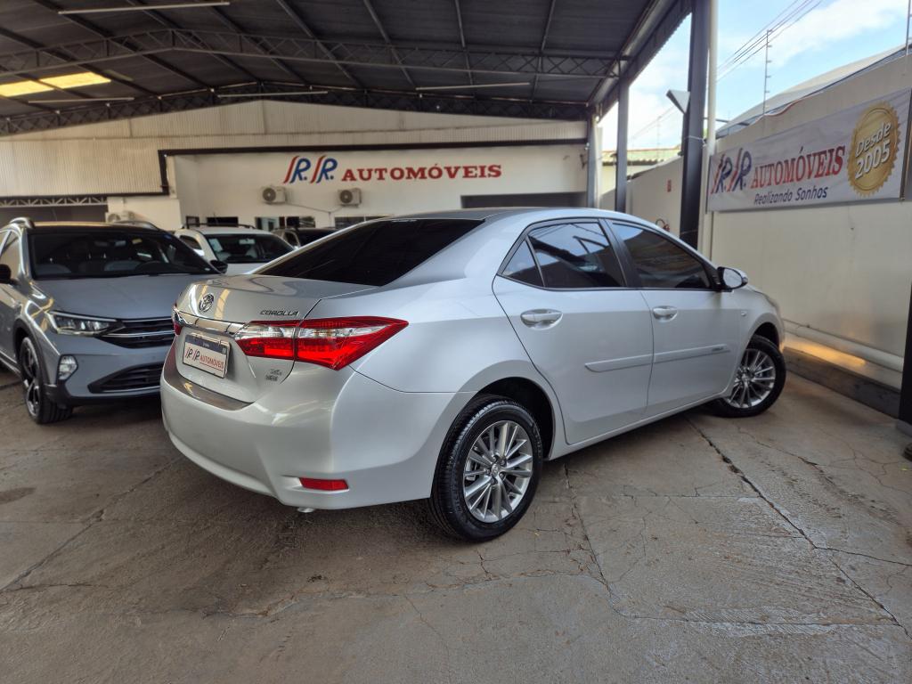 TOYOTA Corolla - Foto