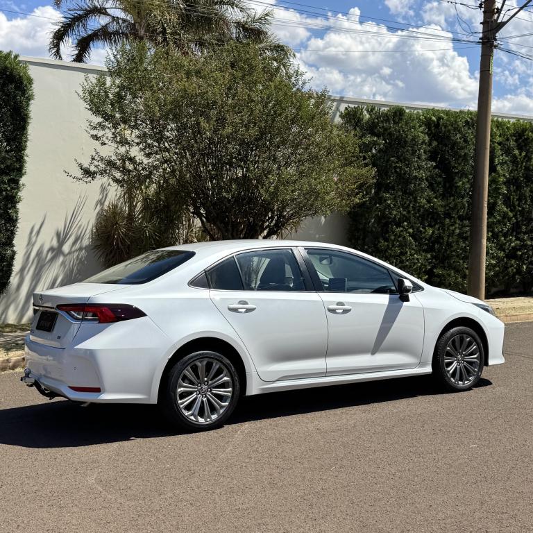 TOYOTA Corolla - Foto