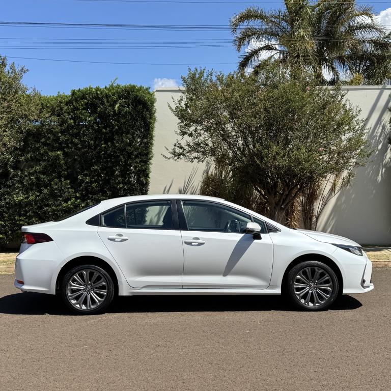 TOYOTA Corolla - Foto