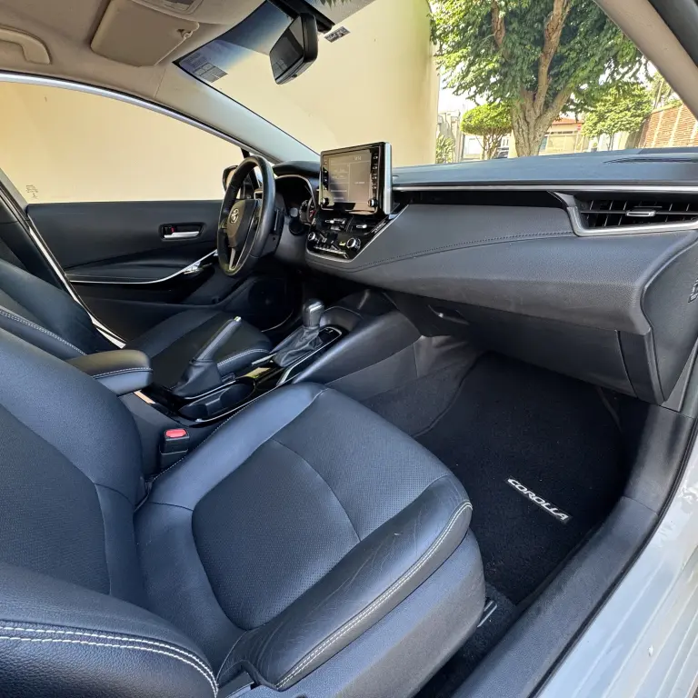 TOYOTA Corolla - Foto