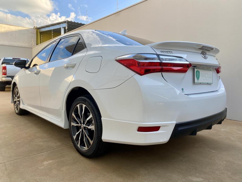 TOYOTA Corolla - Foto