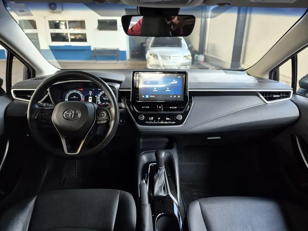 TOYOTA Corolla - Foto