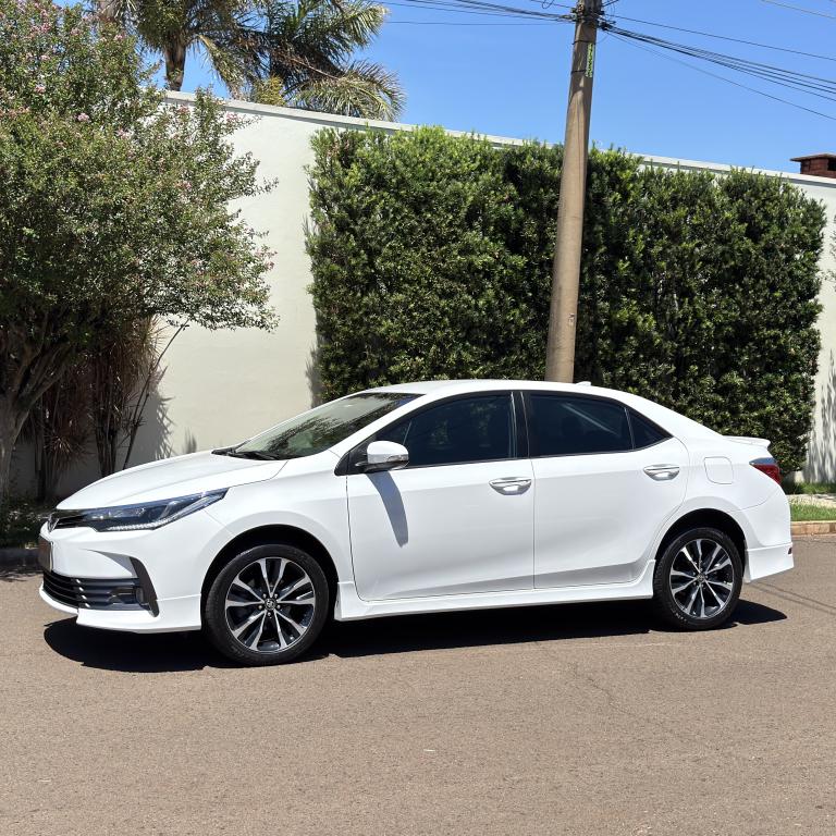 TOYOTA Corolla - Foto