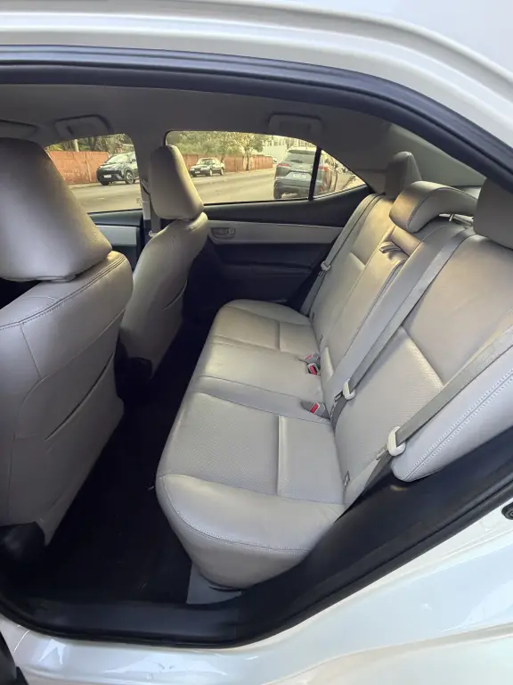 TOYOTA Corolla - Foto