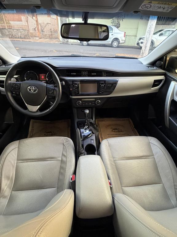 TOYOTA Corolla - Foto