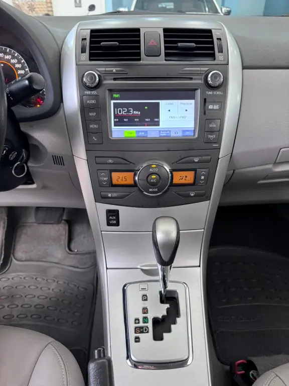 TOYOTA Corolla - Foto