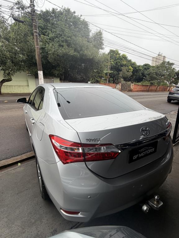 TOYOTA Corolla - Foto