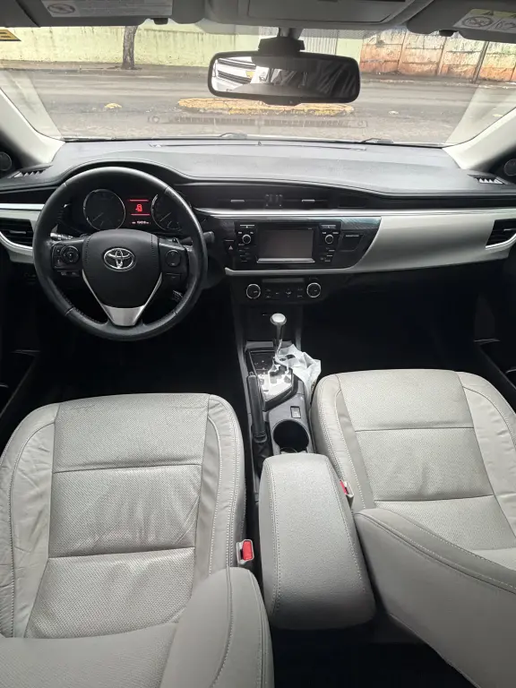 TOYOTA Corolla - Foto