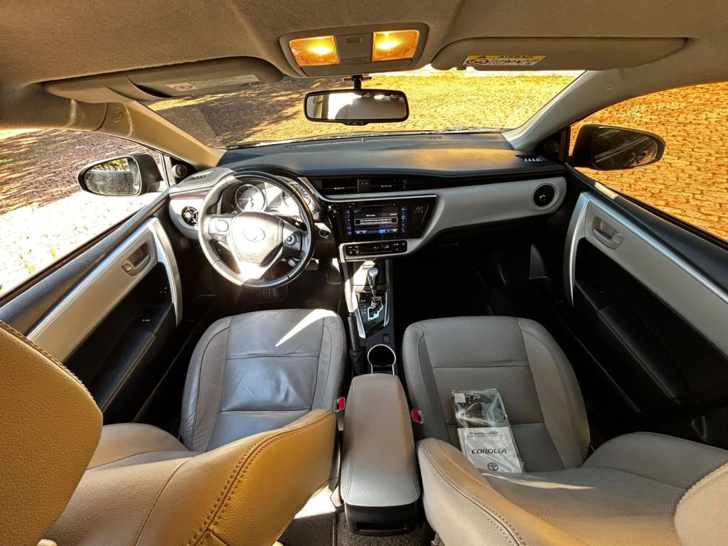 TOYOTA Corolla - Foto