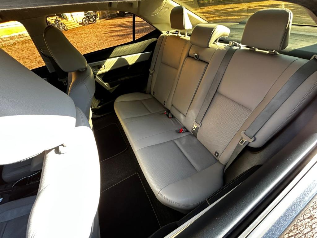 TOYOTA Corolla - Foto