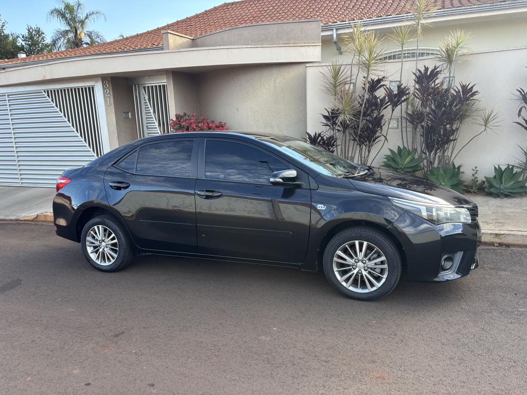 TOYOTA Corolla - Foto