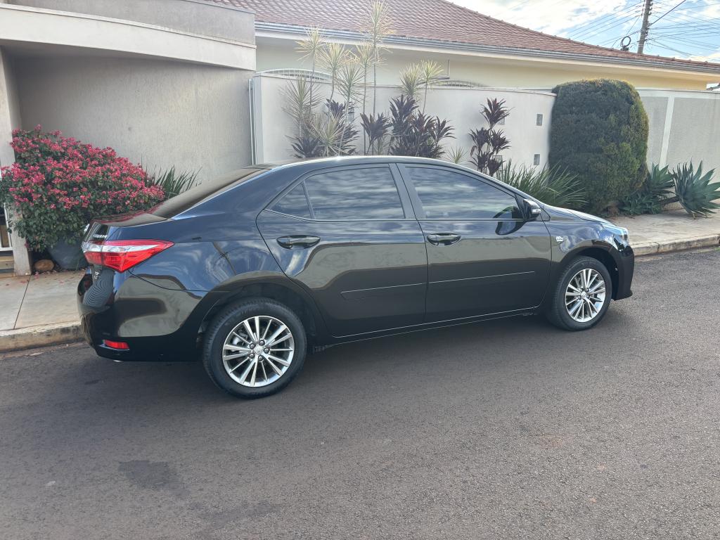 TOYOTA Corolla - Foto