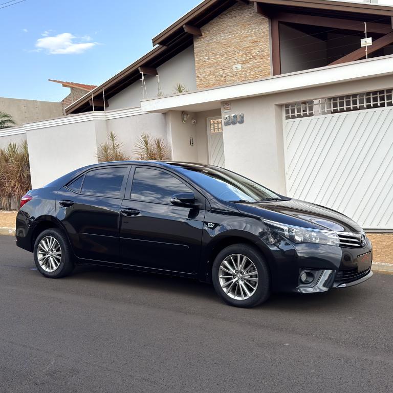 TOYOTA Corolla - Foto