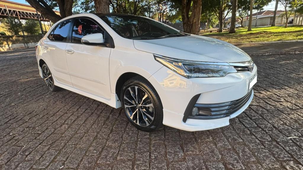 TOYOTA Corolla - Foto