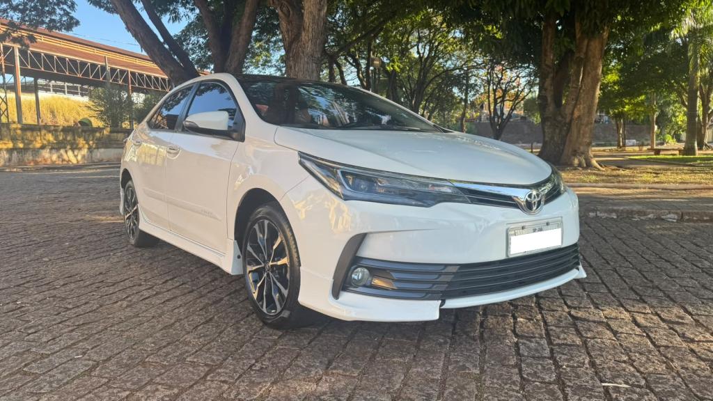 TOYOTA Corolla - Foto