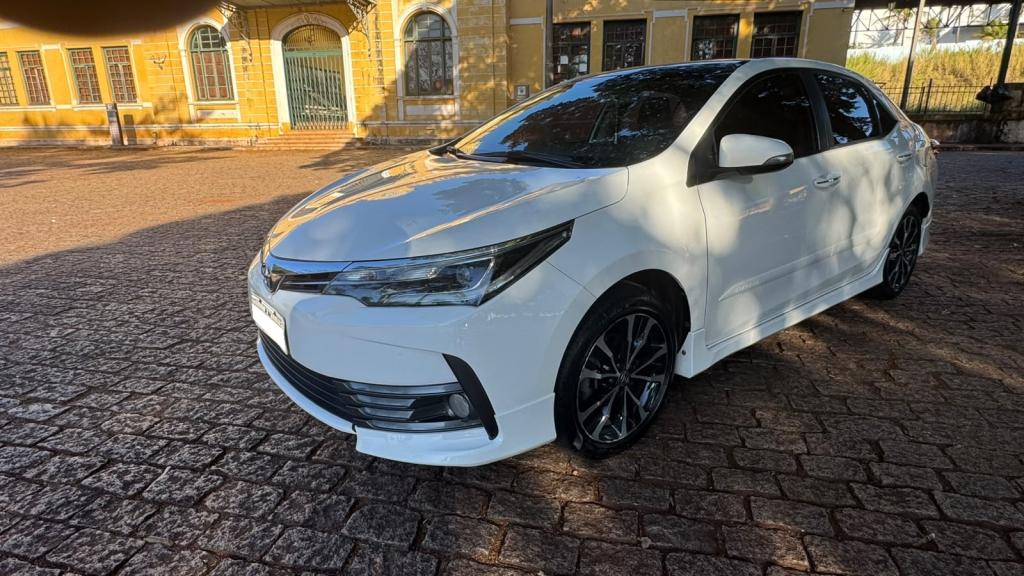 TOYOTA Corolla - Foto