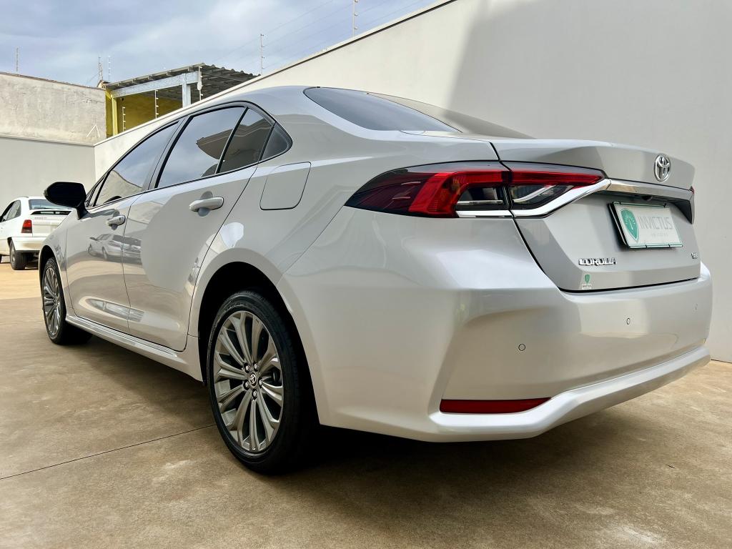 TOYOTA Corolla - Foto