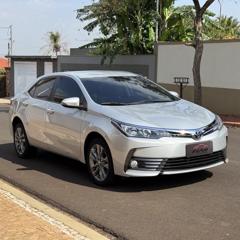 TOYOTA Corolla - Foto