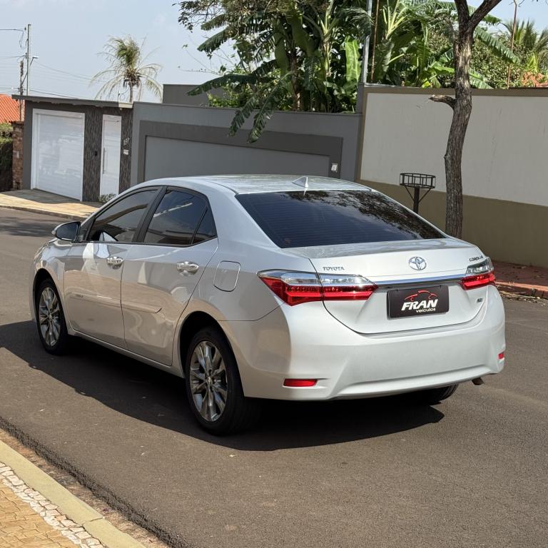 TOYOTA Corolla - Foto