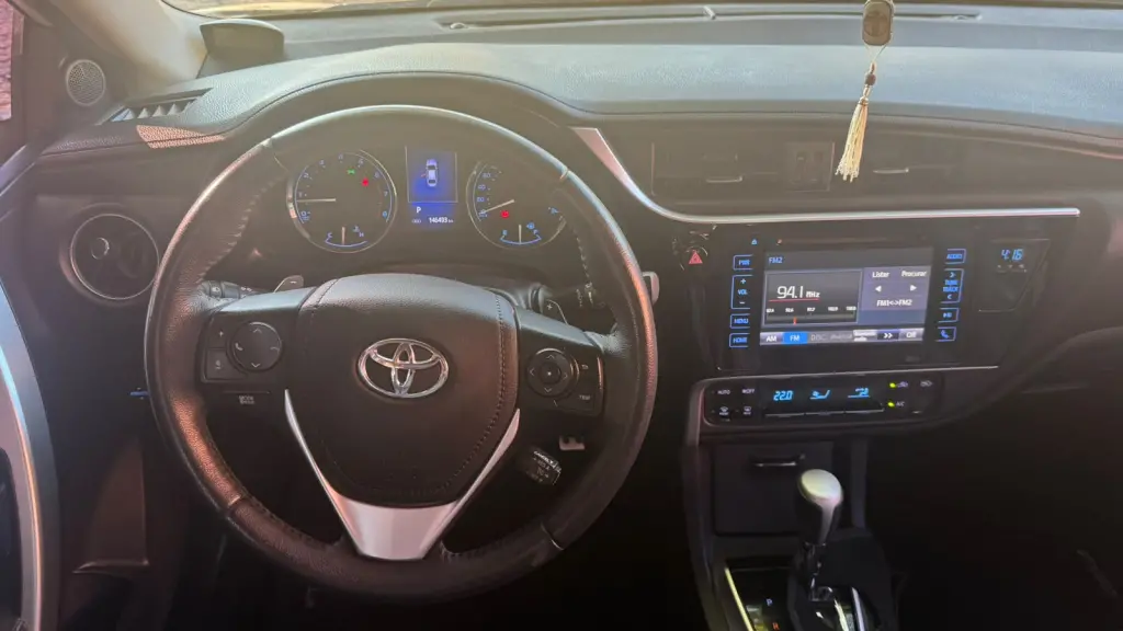 TOYOTA Corolla - Foto