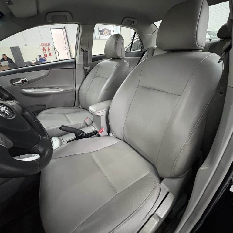 TOYOTA Corolla - Foto