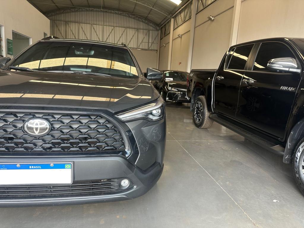 TOYOTA Corolla Cross - Foto