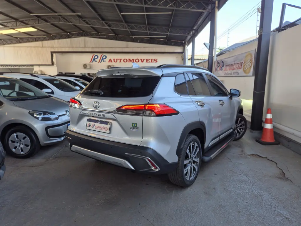 TOYOTA Corolla Cross - Foto