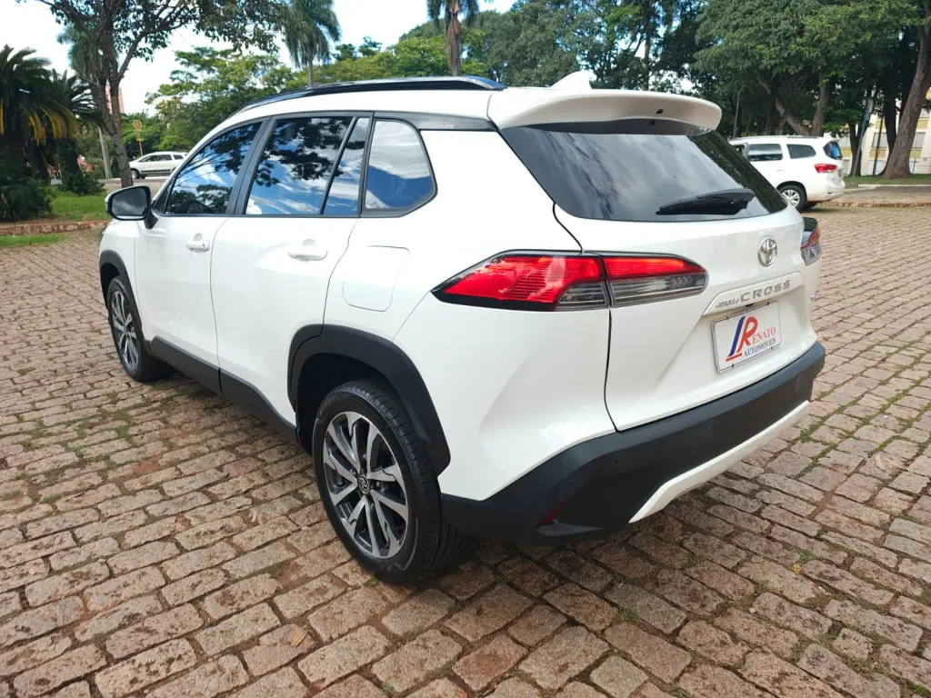 TOYOTA Corolla Cross - Foto