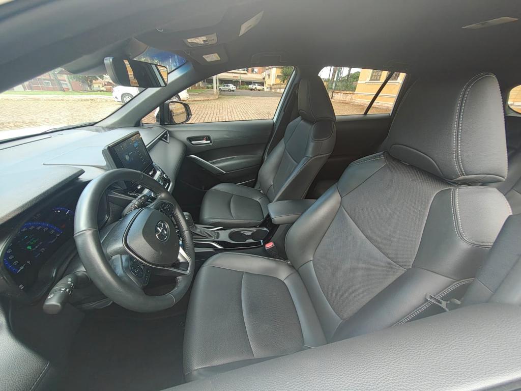 TOYOTA Corolla Cross - Foto