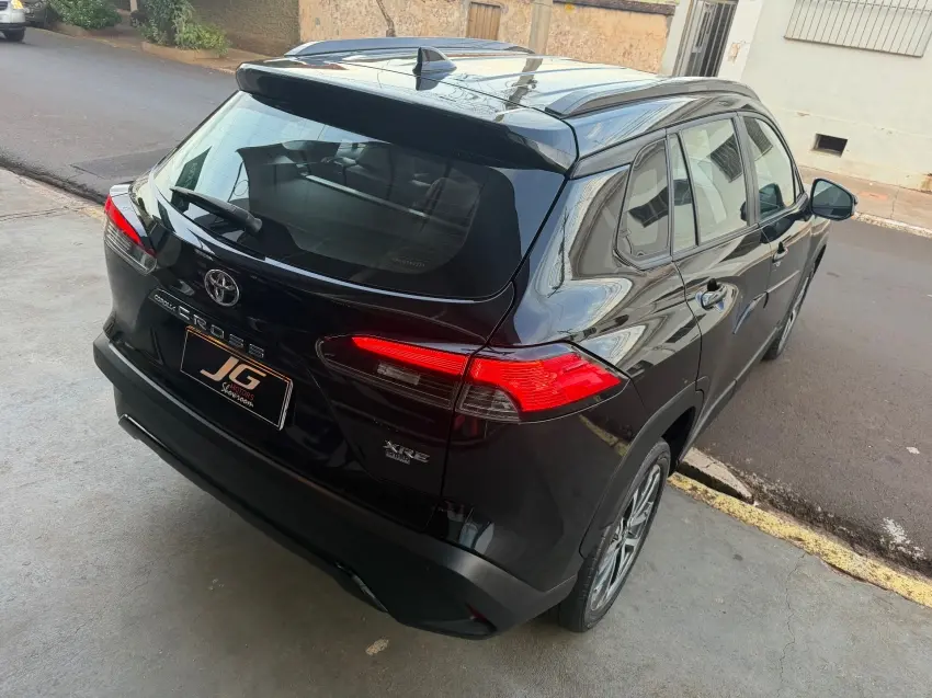 TOYOTA Corolla Cross - Foto
