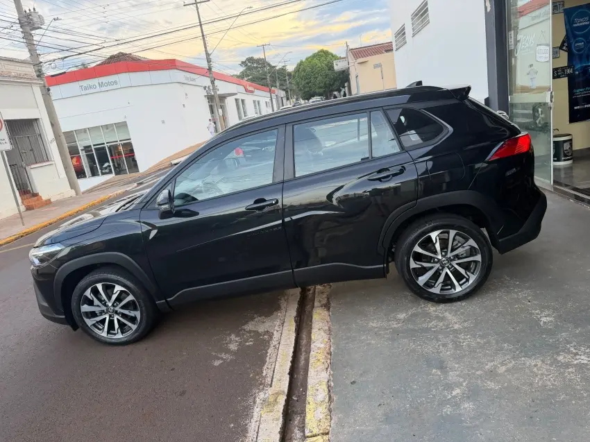 TOYOTA Corolla Cross - Foto