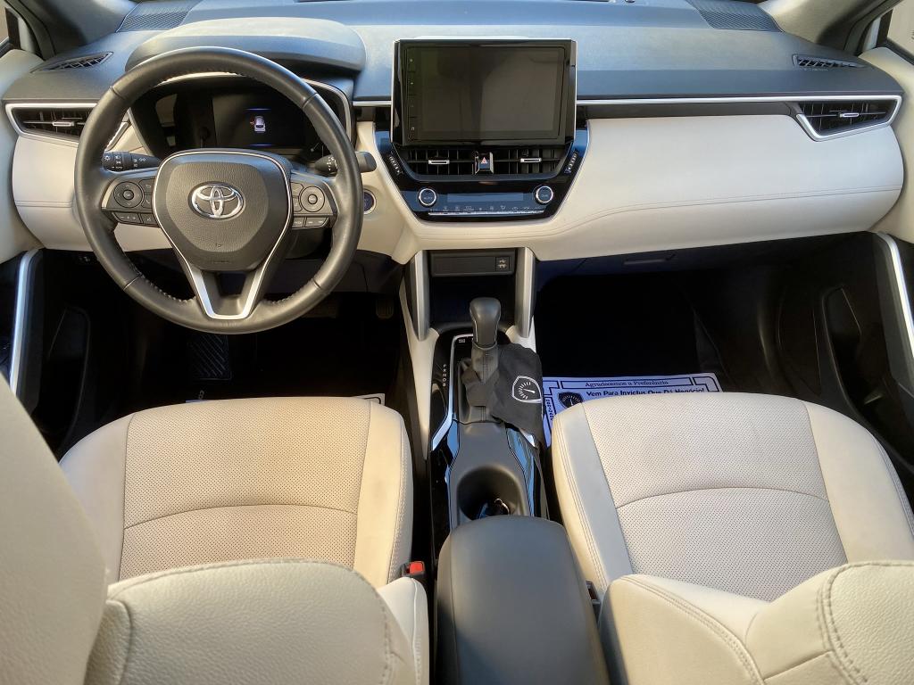 TOYOTA Corolla Cross - Foto