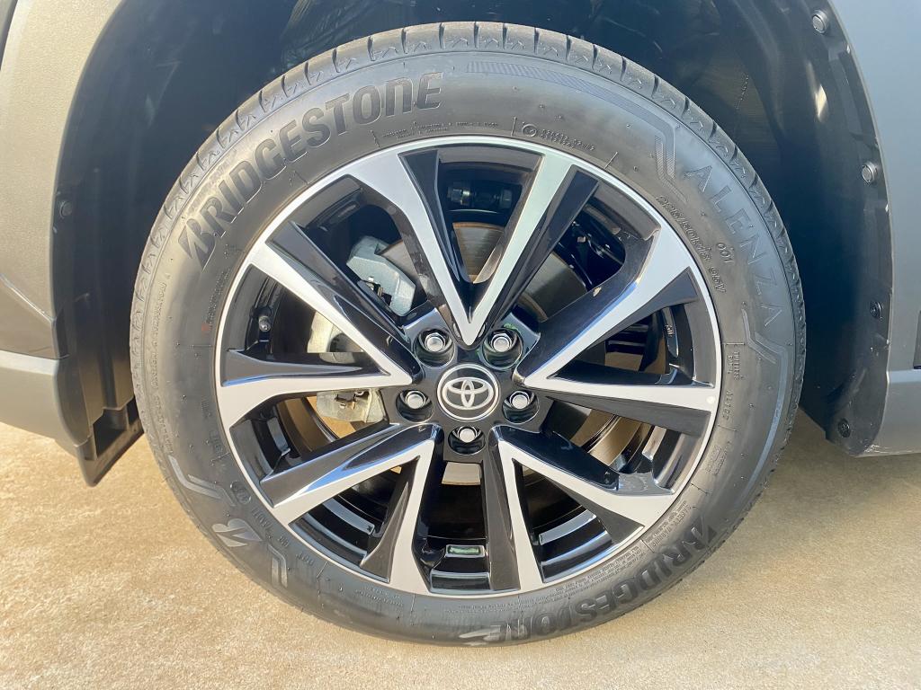 TOYOTA Corolla Cross - Foto