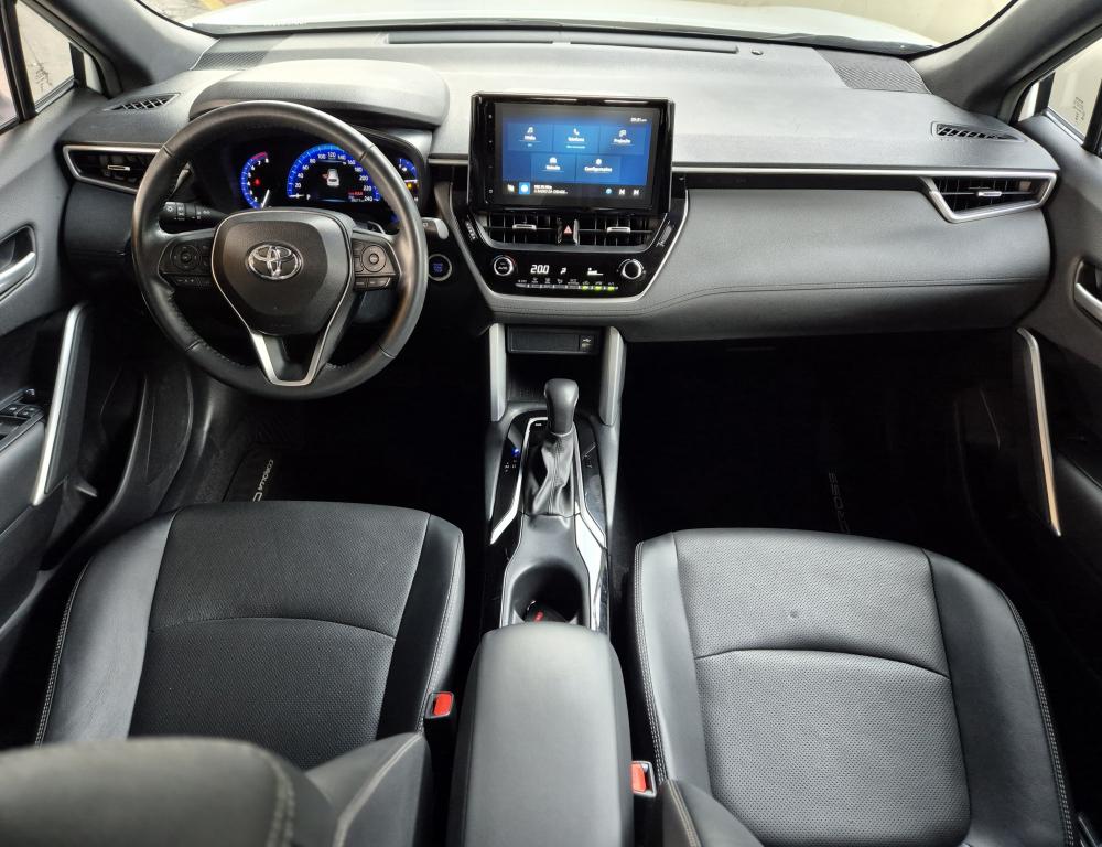 TOYOTA Corolla Cross - Foto