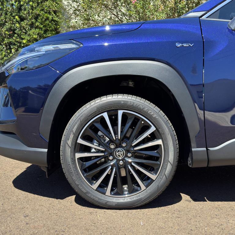 TOYOTA Corolla Cross - Foto