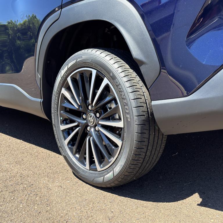 TOYOTA Corolla Cross - Foto