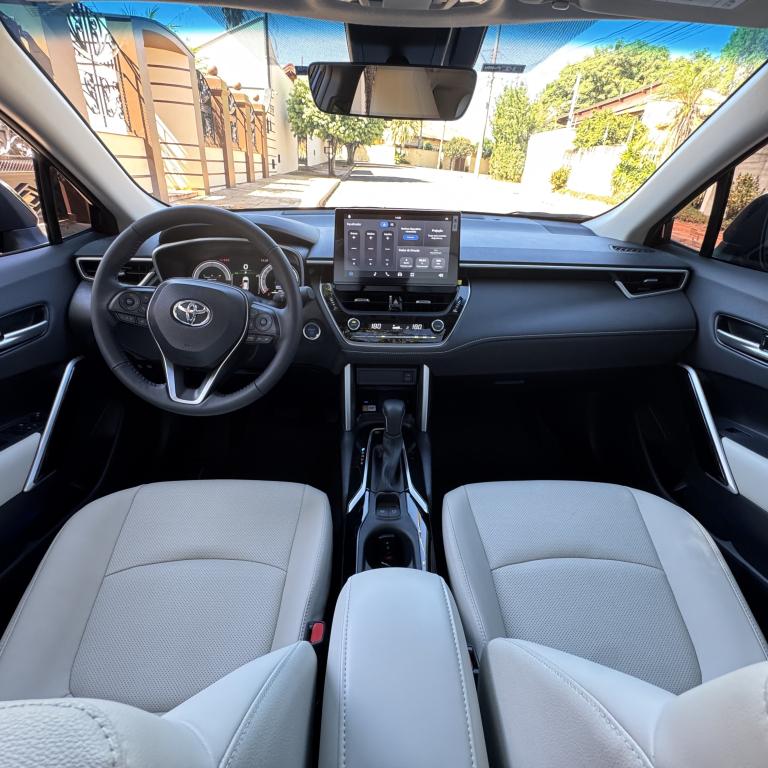 TOYOTA Corolla Cross - Foto