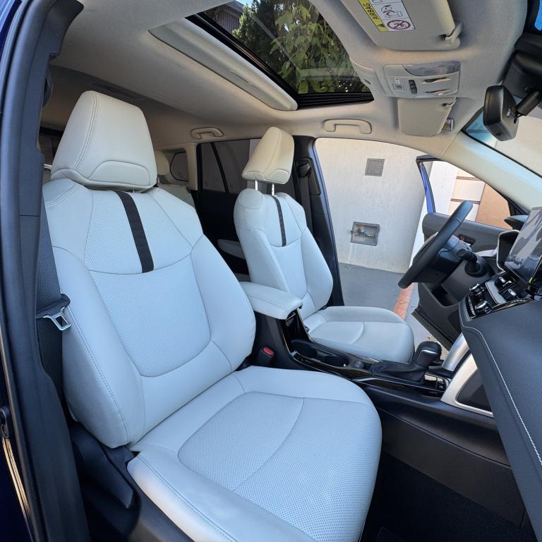 TOYOTA Corolla Cross - Foto